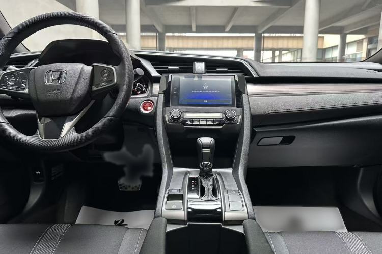 Used Honda Civic 2021 HATCHBACK 220TURBO CVT Trendy Cool Edition Interior 5