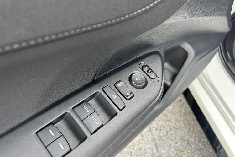 Used Honda Civic 2021 HATCHBACK 220TURBO CVT Trendy Cool Edition Interior 5