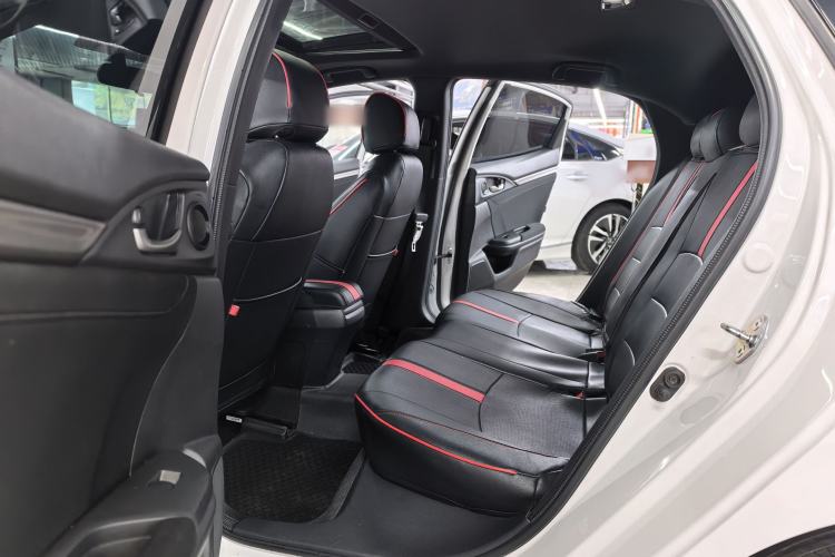 Used Honda Civic 2021 HATCHBACK 220TURBO CVT Trendy Cool Edition Interior 5
