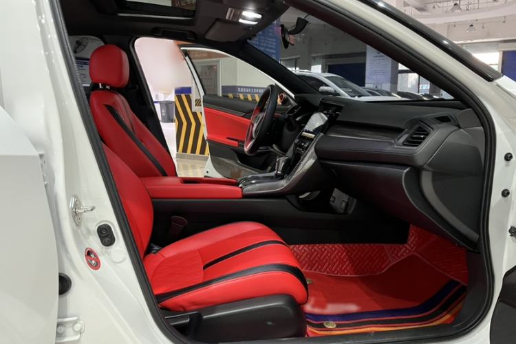 Used Honda Civic 2021 HATCHBACK 220TURBO CVT Trendy Cool Edition Interior 8