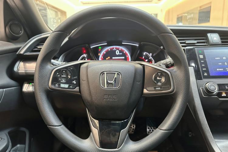 Used Honda Civic 2021 HATCHBACK 220TURBO CVT Trendy Cool Edition Interior 8