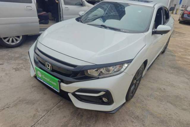 Ojetý Honda Civic 2021 HATCHBACK 220TURBO CVT New Trendsetter