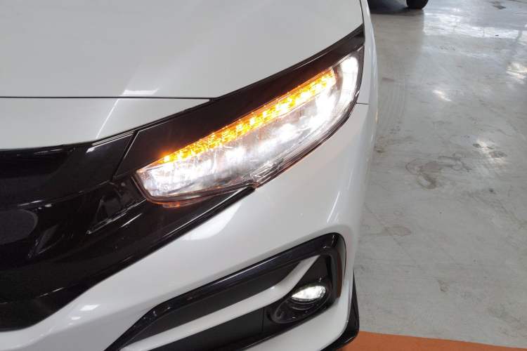 Used Honda Civic 2021 HATCHBACK 220TURBO CVT Trendy Cool Edition Left Front Headlight