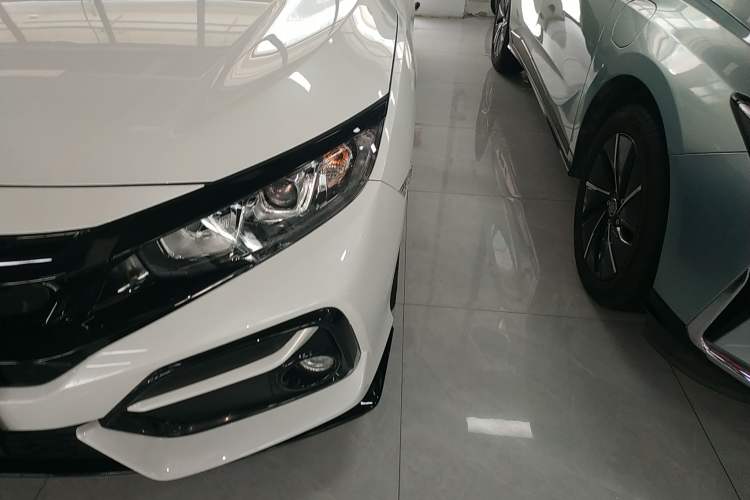 Used Honda Civic 2021 HATCHBACK 220TURBO CVT New Trendsetter Left Front Headlight