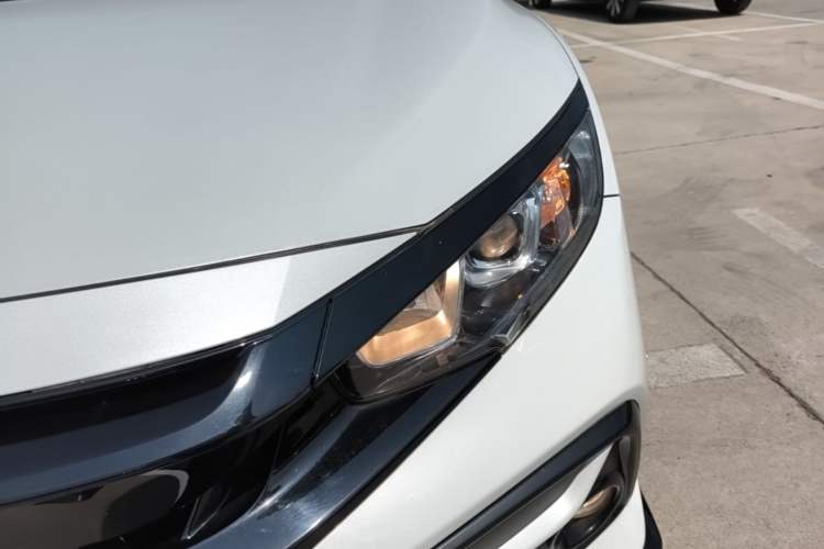 Used Honda Civic 2021 HATCHBACK 220TURBO CVT New Trendsetter Left Front Headlight