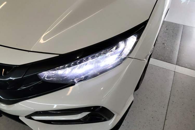 Used Honda Civic 2021 HATCHBACK 220TURBO CVT Dynamic Control Left Front Headlight