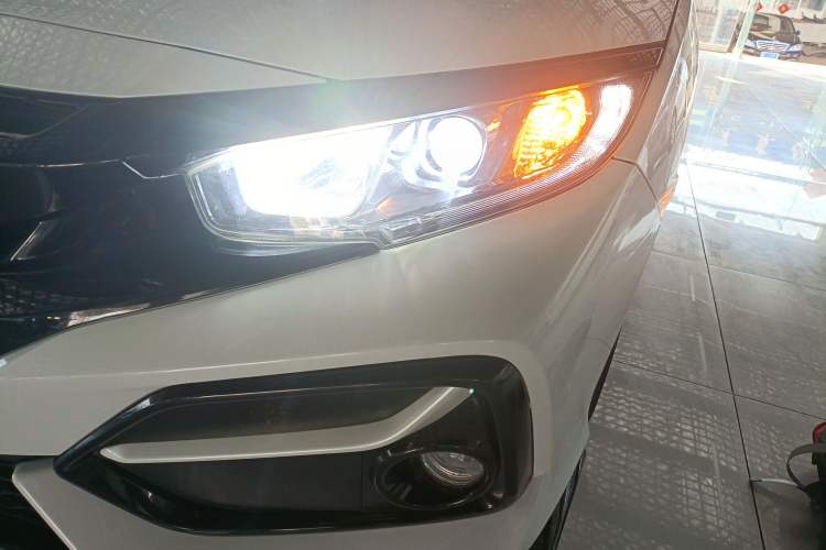 Used Honda Civic 2021 HATCHBACK 220TURBO CVT New Trendsetter Left Front Headlight