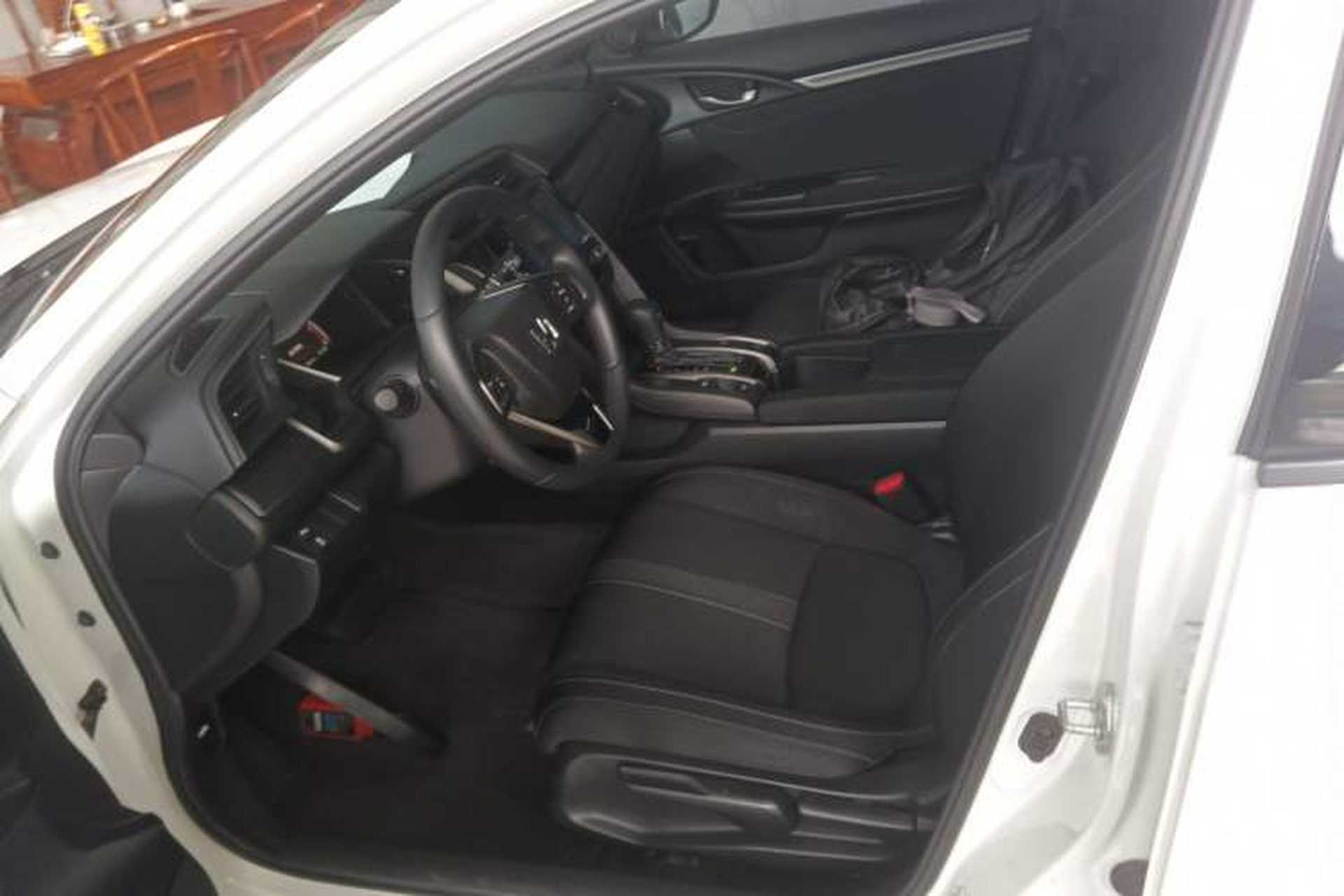 Used Honda Civic 2021 HATCHBACK 220TURBO CVT Trendy Cool Edition Left Front Seat