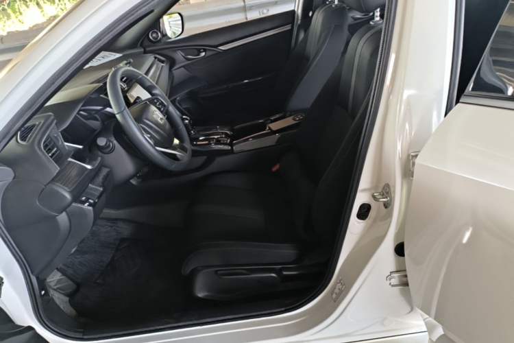 Used Honda Civic 2021 HATCHBACK 220TURBO CVT Dynamic Control Left Front Seat