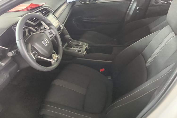 Used Honda Civic 2021 HATCHBACK 220TURBO CVT Trendy Cool Edition Left Front Seat