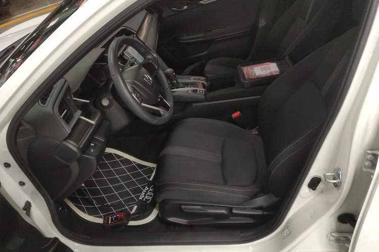 Used Honda Civic 2021 HATCHBACK 220TURBO CVT New Trendsetter Left Front Seat