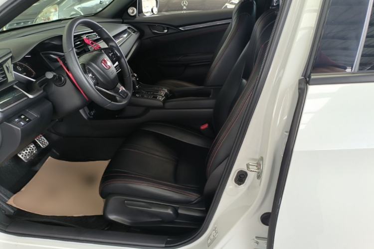 Used Honda Civic 2021 HATCHBACK 220TURBO CVT Trendy Cool Edition Left Front Seat