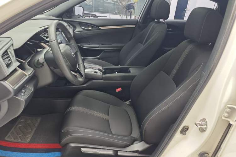 Used Honda Civic 2021 HATCHBACK 220TURBO CVT New Trendsetter Left Front Seat