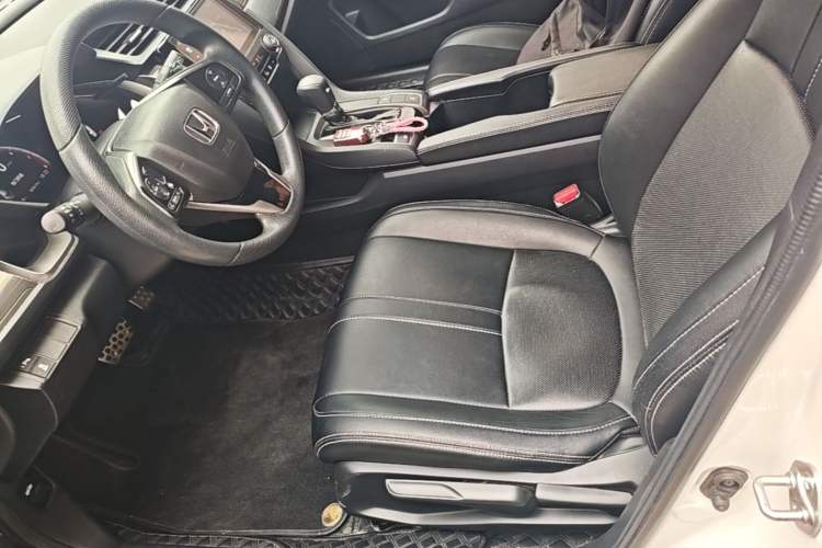Used Honda Civic 2021 HATCHBACK 220TURBO CVT New Trendsetter Left Front Seat