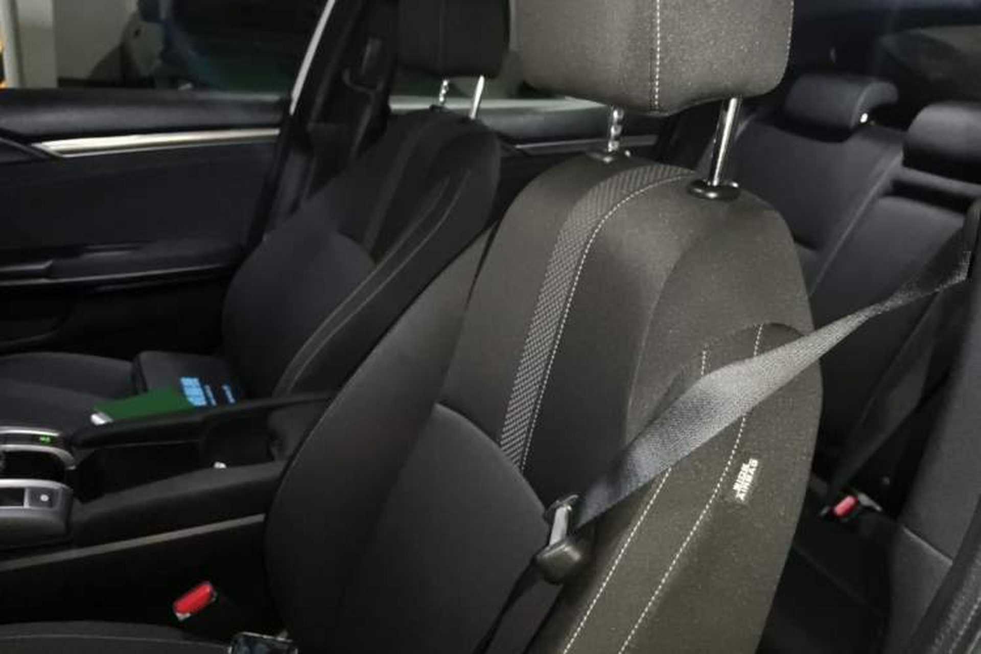 Used Honda Civic 2021 HATCHBACK 220TURBO Manual Driving Pleasure Control Left Front Seat