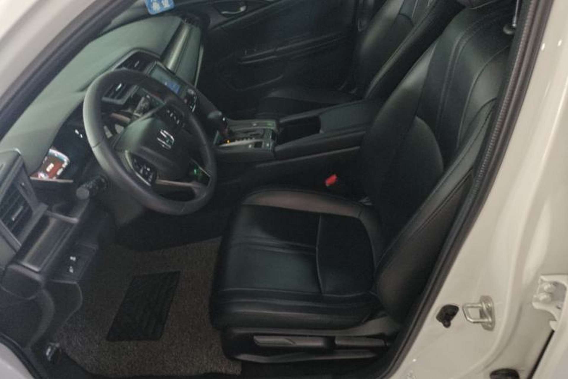 Used Honda Civic 2021 HATCHBACK 220TURBO CVT New Trendsetter Left Front Seat