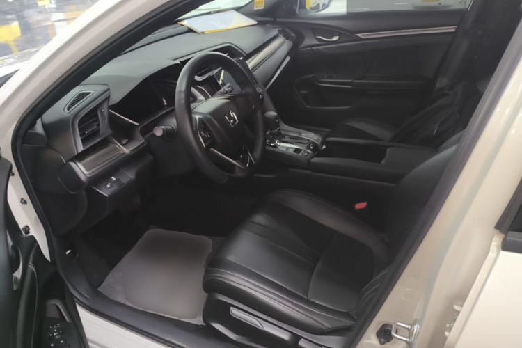 Used Honda Civic 2021 HATCHBACK 220TURBO CVT New Trendsetter Left Front Seat
