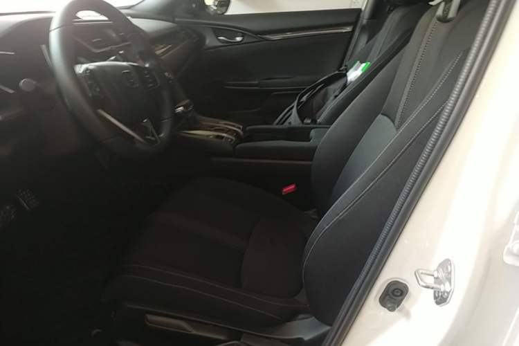 Used Honda Civic 2021 HATCHBACK 220TURBO CVT Trendy Cool Edition Left Front Seat