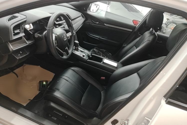 Used Honda Civic 2021 HATCHBACK 220TURBO CVT New Trendsetter Left Front Seat