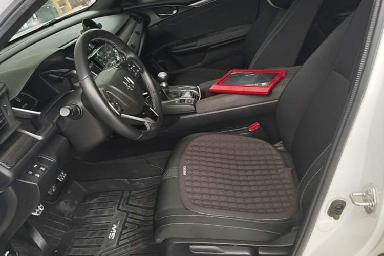 Used Honda Civic 2021 HATCHBACK 220TURBO Manual Driving Pleasure Control Left Front Seat
