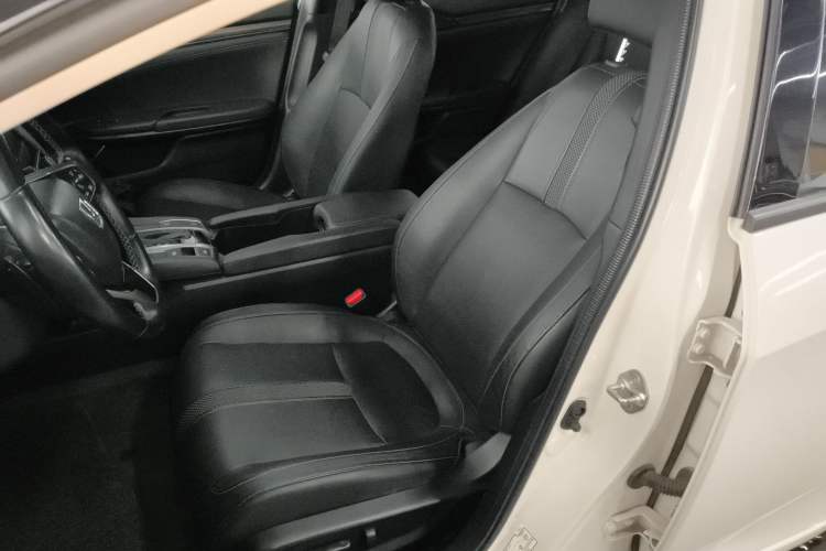Used Honda Civic 2021 HATCHBACK 220TURBO CVT Dynamic Control Left Front Seat