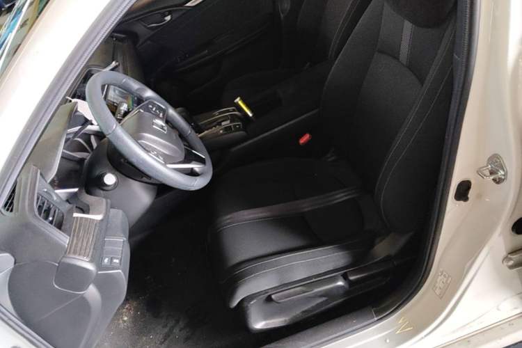 Used Honda Civic 2021 HATCHBACK 220TURBO CVT Dynamic Control Left Front Seat
