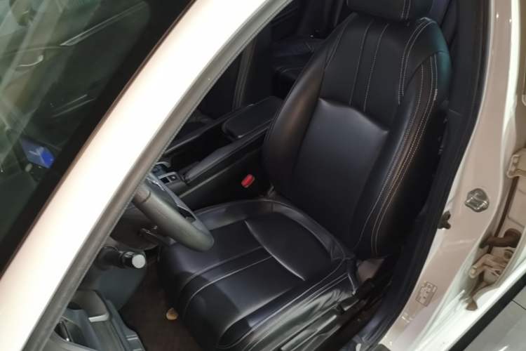 Used Honda Civic 2021 HATCHBACK 220TURBO CVT Trendy Cool Edition Left Front Seat