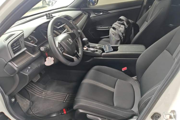 Used Honda Civic 2021 HATCHBACK 220TURBO CVT New Trendsetter Left Front Seat
