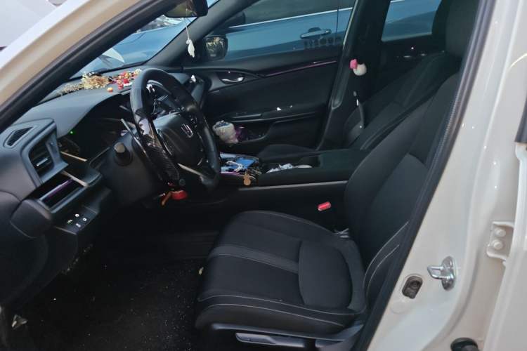 Used Honda Civic 2021 HATCHBACK 220TURBO CVT Trendy Cool Edition Left Front Seat