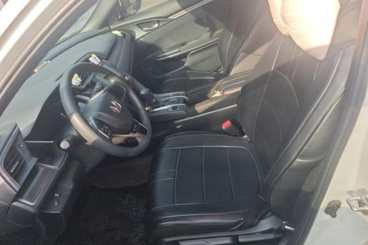 Used Honda Civic 2021 HATCHBACK 220TURBO CVT New Trendsetter Left Front Seat