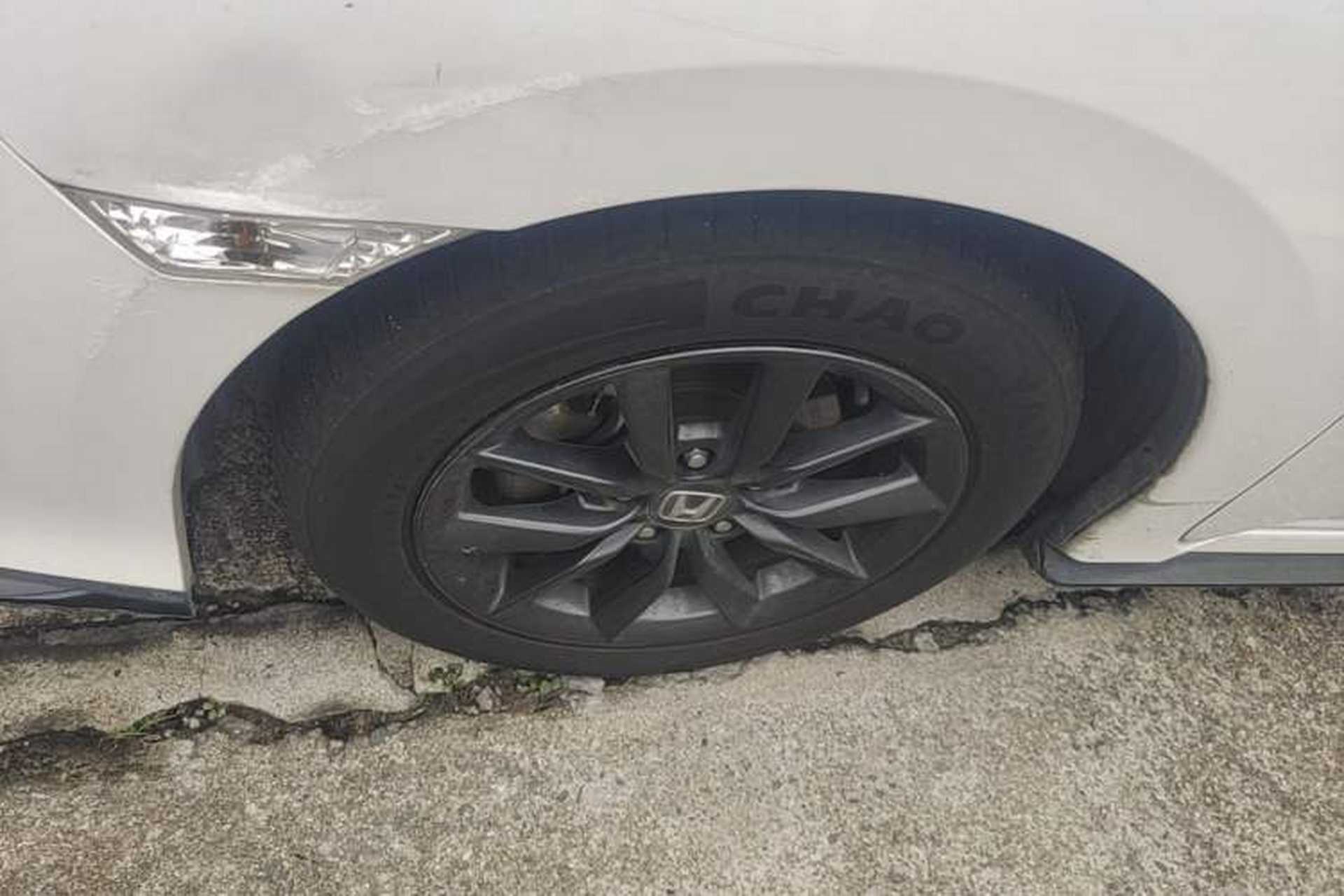 Used Honda Civic 2021 HATCHBACK 220TURBO CVT New Trendsetter Left Front Wheel Hub