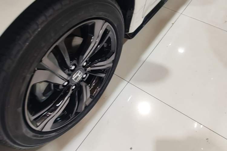 Used Honda Civic 2021 HATCHBACK 220TURBO CVT Trendy Cool Edition Left Front Wheel Hub
