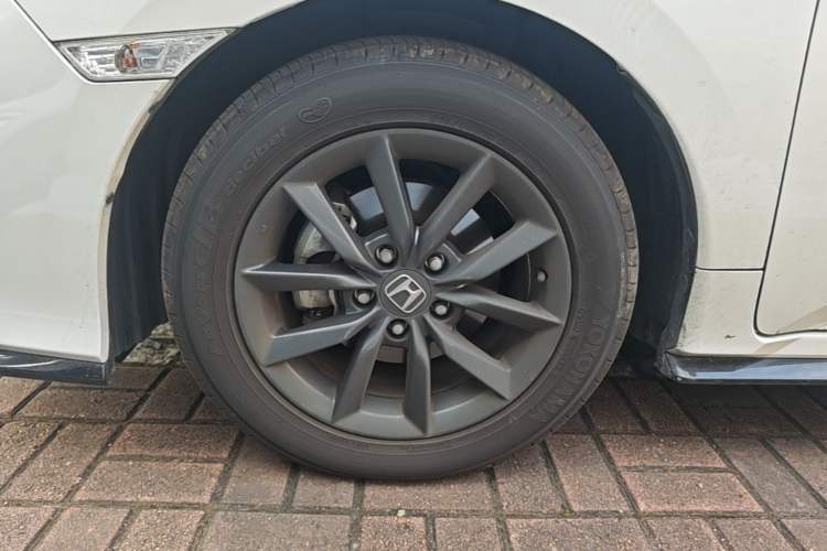 Used Honda Civic 2021 HATCHBACK 220TURBO CVT New Trendsetter Left Front Wheel Hub