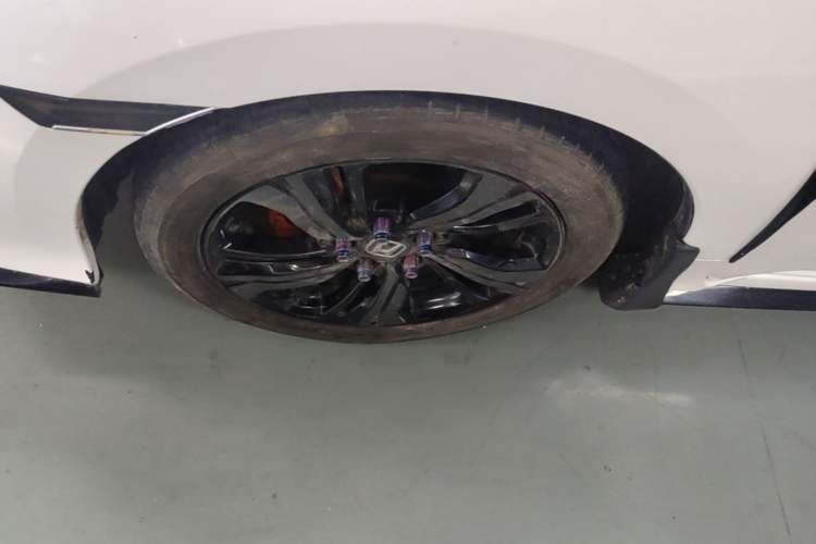 Used Honda Civic 2021 HATCHBACK 220TURBO CVT Trendy Cool Edition Left Front Wheel Hub