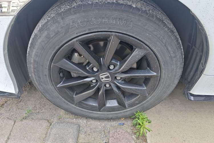 Used Honda Civic 2021 HATCHBACK 220TURBO CVT New Trendsetter Left Front Wheel Hub