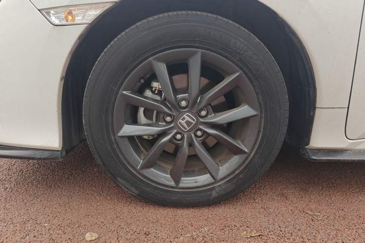 Used Honda Civic 2021 HATCHBACK 220TURBO CVT New Trendsetter Left Front Wheel Hub