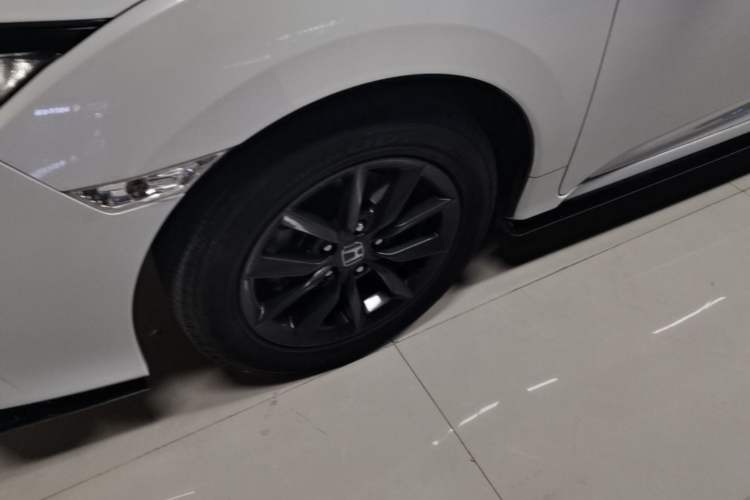 Used Honda Civic 2021 HATCHBACK 220TURBO CVT New Trendsetter Left Front Wheel Hub