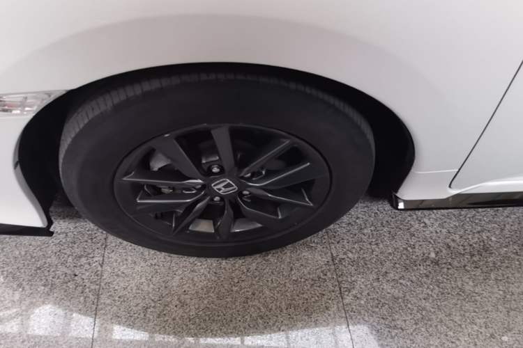 Used Honda Civic 2021 HATCHBACK 220TURBO CVT New Trendsetter Left Front Wheel Hub