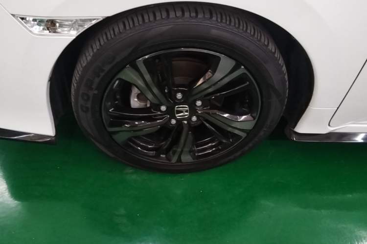 Used Honda Civic 2021 HATCHBACK 220TURBO CVT Trendy Cool Edition Left Front Wheel Hub