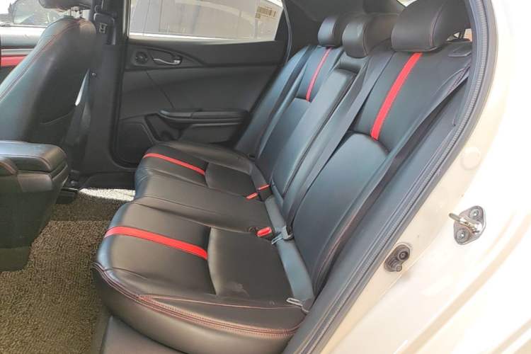 Used Honda Civic 2021 HATCHBACK 220TURBO CVT New Trendsetter Left Rear Seat