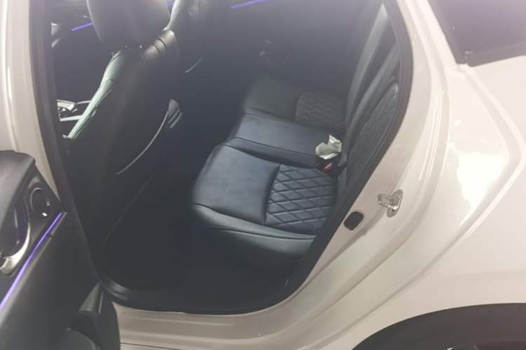 Used Honda Civic 2021 HATCHBACK 220TURBO CVT New Trendsetter Left Rear Seat