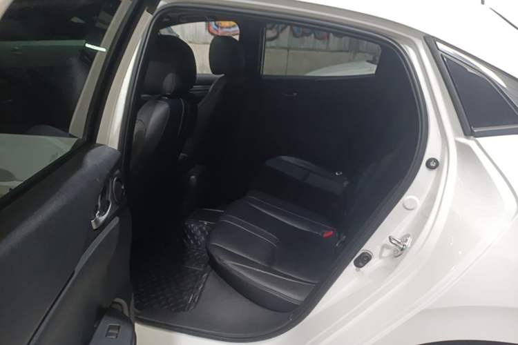 Used Honda Civic 2021 HATCHBACK 220TURBO CVT New Trendsetter Left Rear Seat