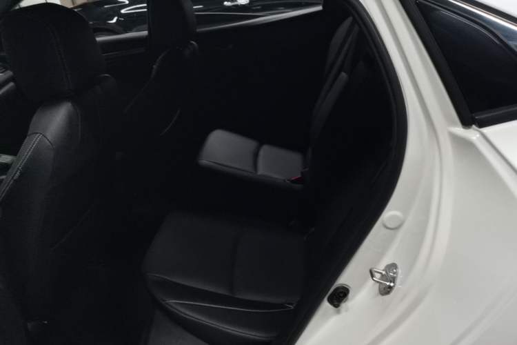 Used Honda Civic 2021 HATCHBACK 220TURBO CVT New Trendsetter Left Rear Seat