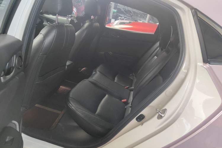 Used Honda Civic 2021 HATCHBACK 220TURBO CVT Dynamic Control Left Rear Seat