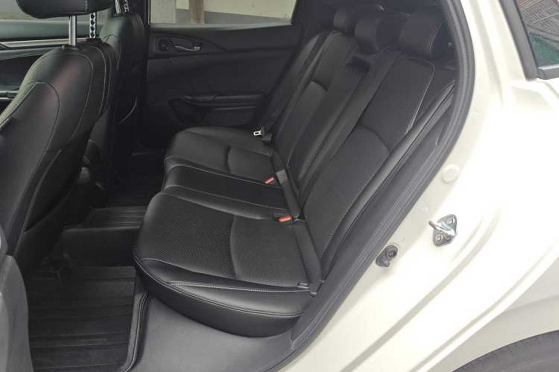 Used Honda Civic 2021 HATCHBACK 220TURBO CVT New Trendsetter Left Rear Seat