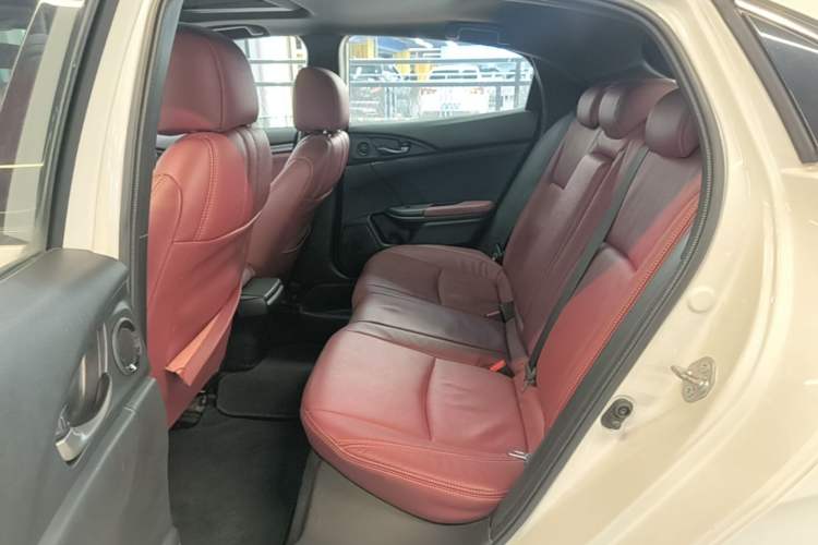 Used Honda Civic 2021 HATCHBACK 220TURBO CVT New Trendsetter Left Rear Seat
