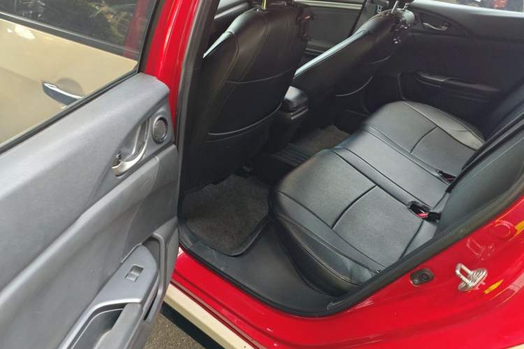 Used Honda Civic 2021 HATCHBACK 220TURBO CVT New Trendsetter Left Rear Seat