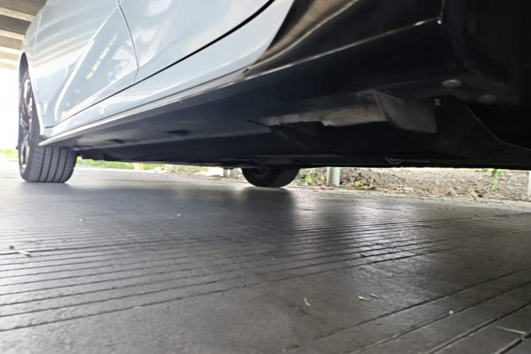 Used Honda Civic 2021 HATCHBACK 220TURBO CVT Dynamic Control Left Side Sill