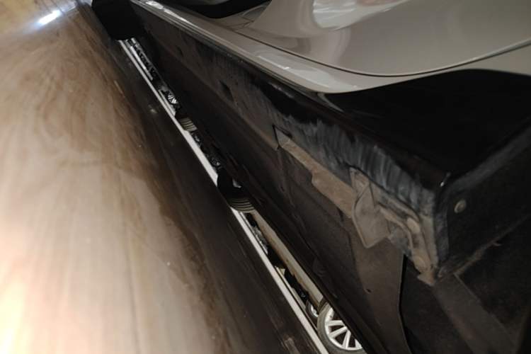 Used Honda Civic 2021 HATCHBACK 220TURBO CVT New Trendsetter Left Side Sill