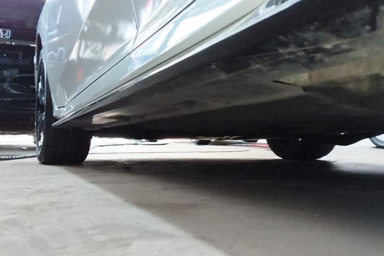 Used Honda Civic 2021 HATCHBACK 220TURBO CVT New Trendsetter Left Side Sill